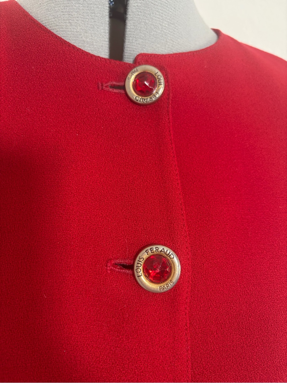 Vintage Red Skirt Suit Louis Feraud Paris Buttons 80s Power Suit 2 Piece sz 4 - Picture 4 of 7